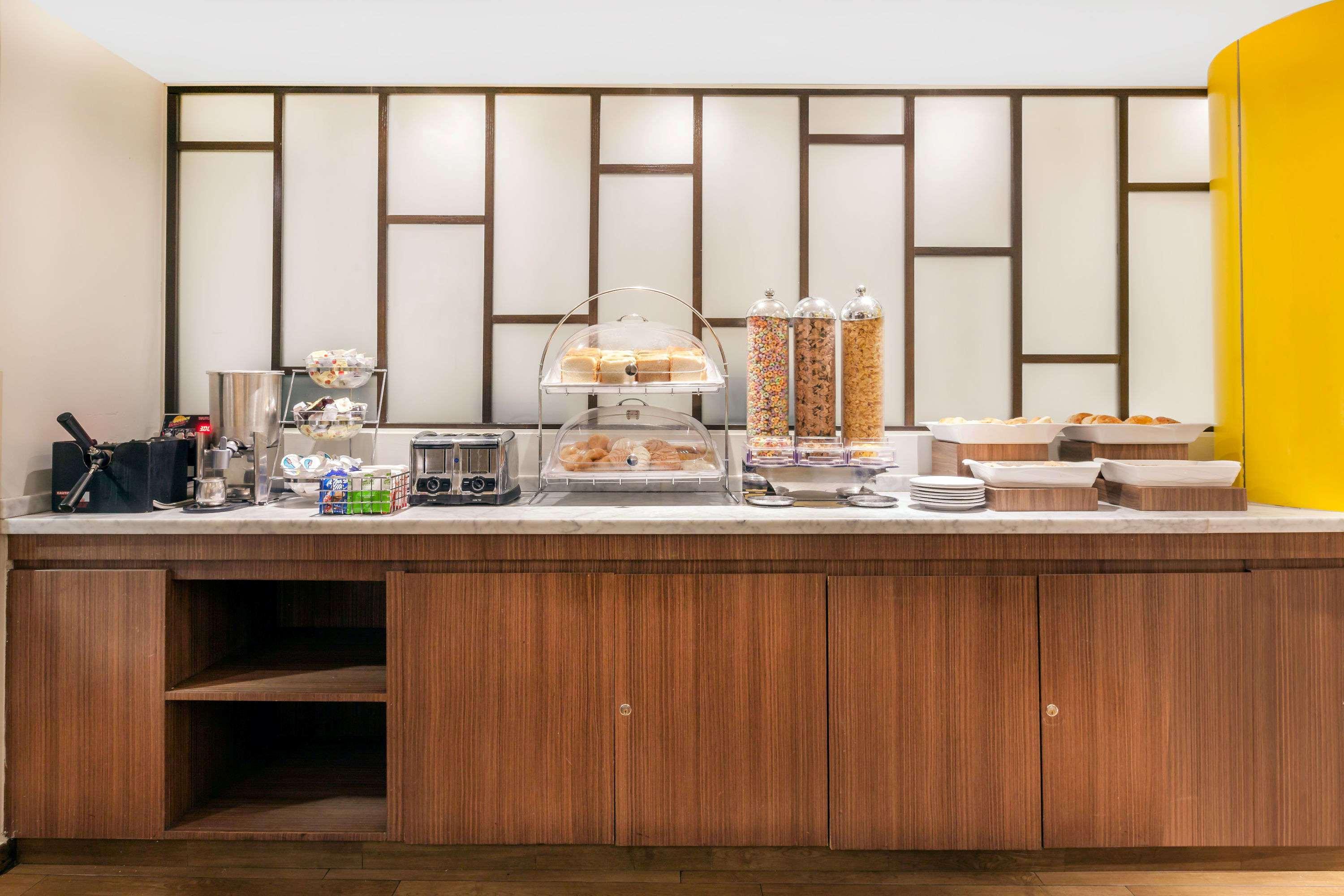 Wyndham Garden Monterrey Norte San Nicolas de los Garza Ngoại thất bức ảnh